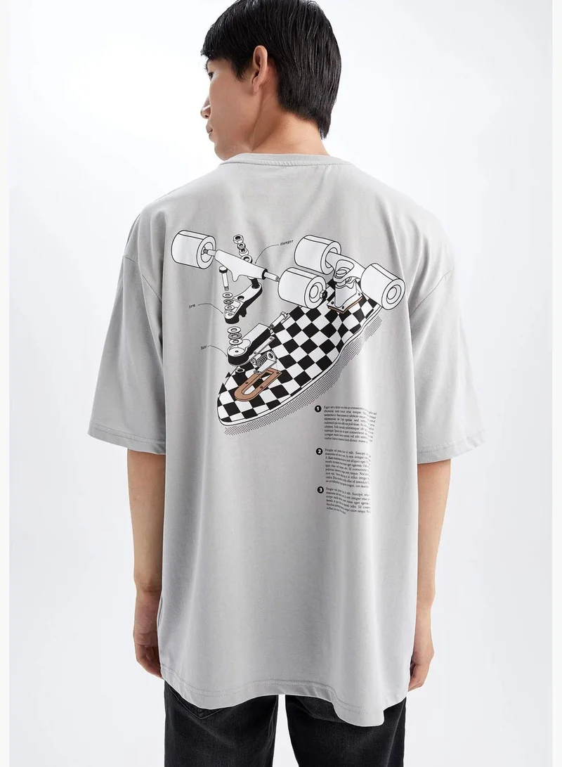 ديفاكتو Man Oversize Fit Crew Neck Short Sleeve Knitted T-Shirt