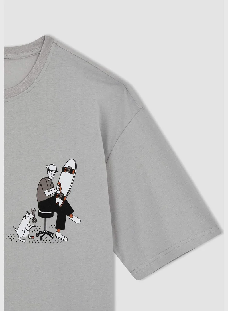ديفاكتو Man Oversize Fit Crew Neck Short Sleeve Knitted T-Shirt