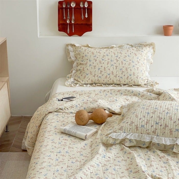 Ins Korean Style Printed Double-Layer Lace Bed Cover Three-Piece Small Floral Lace Cotton Bed Cover - Image 4