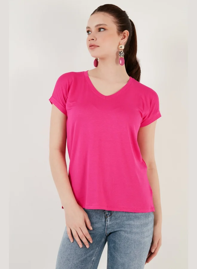 ليلا بلوزة نسائية بياقة على شكل حرف ، قصة مريحة، تفاصيل فتحة جانبية، عبوة من قطعتين