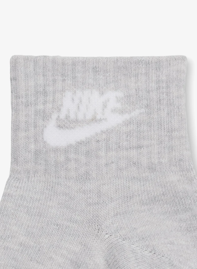 Nike  3 Pack Nsw Everyday Essential Ankle Socks  | Best Price UAE