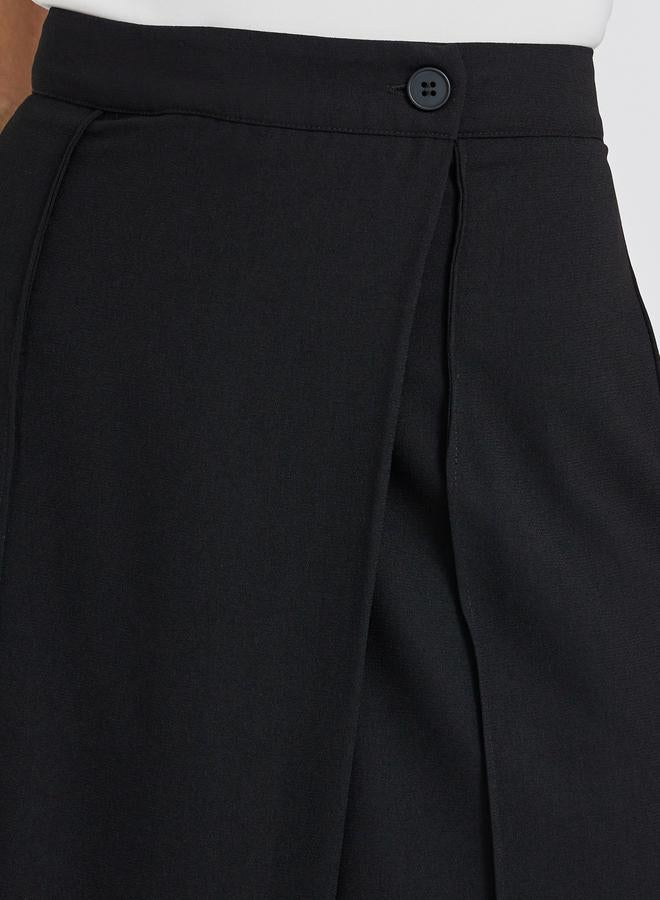 Styli Styli Solid Cross Overlay Waistband Tapered Fit Pants  - Image 3
