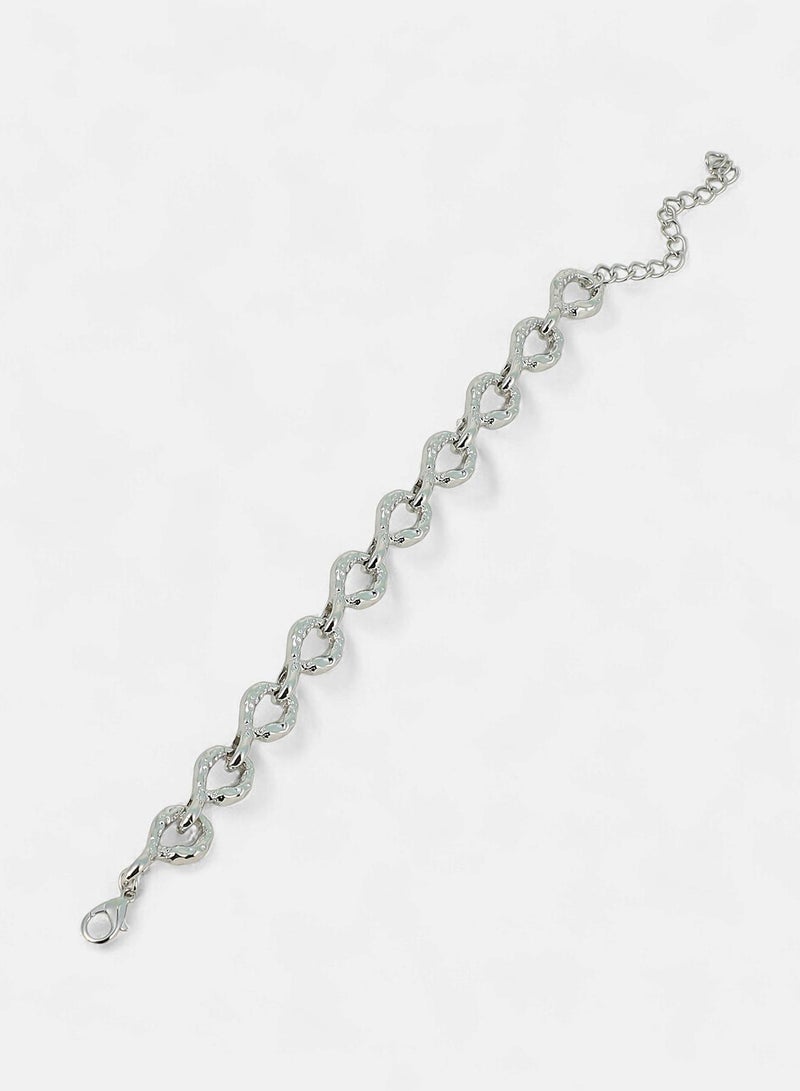 SOHI Women The Hammered Orb-Link Chain Bracelet | Chrome  Colour | One-Size | Metallic Alloy Material | Lobster Clasp Closure | Bracelet For Casual & Evening Wear - Image 4
