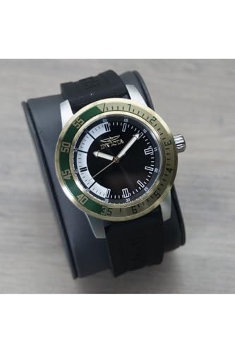 Invicta ساعة إنفيكتا للرجال بتصميم خاص 45 مم بسوار سيليكون كوارتز، أسود (الموديل: 35679) - Image 2