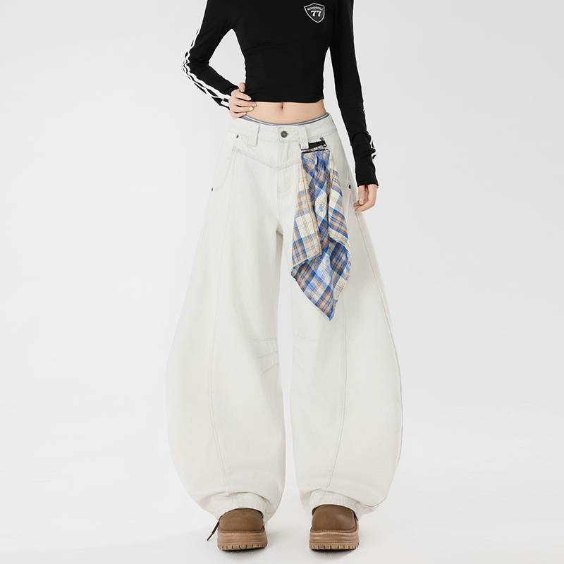 Unisex Classic Denim Jeans Loose Fit Daily Outdoor Wear - Image 1
