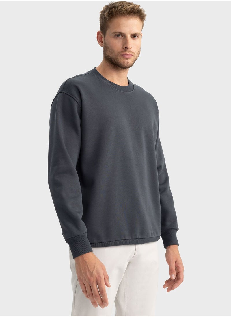 DeFacto Essential Sweatshirt  - Image 3