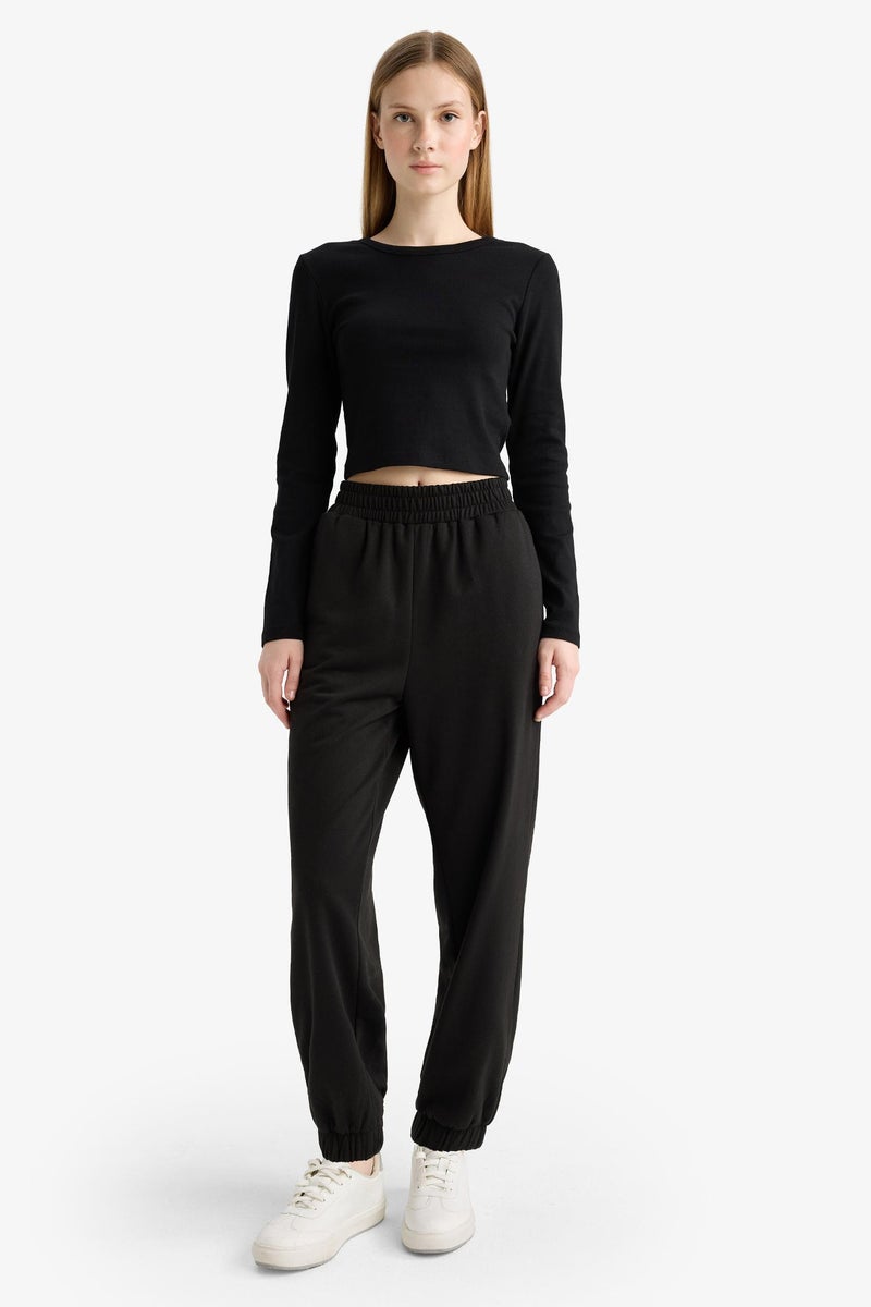 ديفاكتو طقم قصة عادية من قطعتين - Image 3