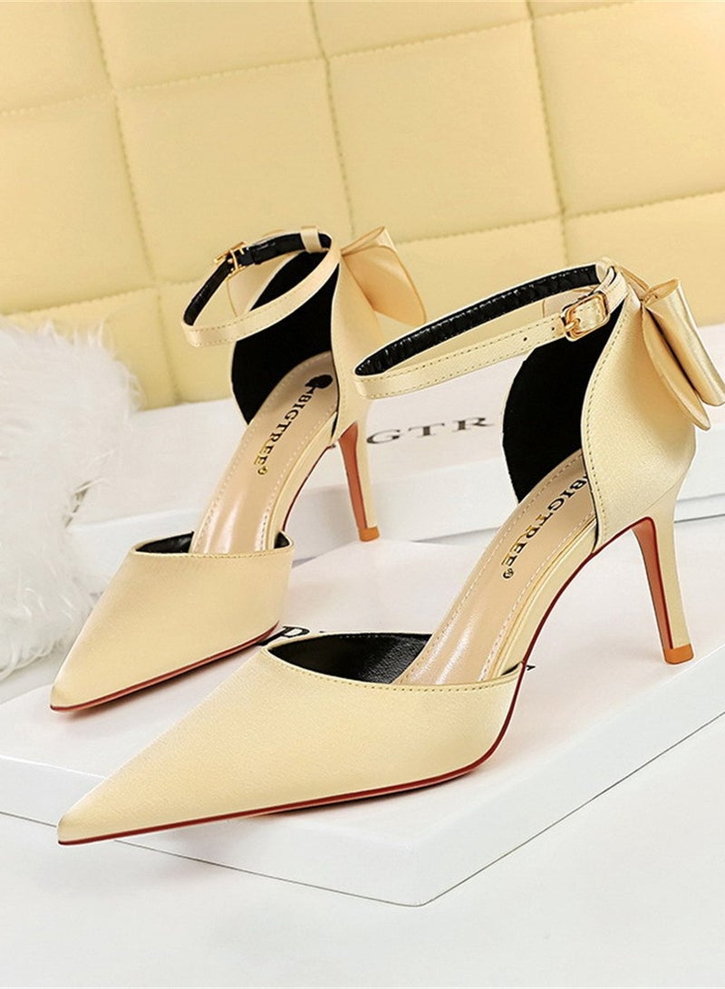 BIGTREE 7.5 سم كعب عالٍ أنيق ساتان مجوف بفم ضحل مع خط مدبب وزر مفرغ أحذية نسائية بيج - Image 1