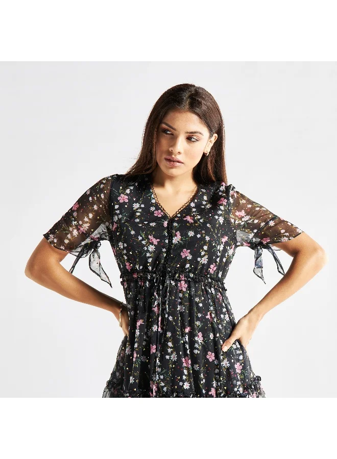 Splash FAV All-Over Floral Print V-neck Dress with Tie-Ups and Pockets