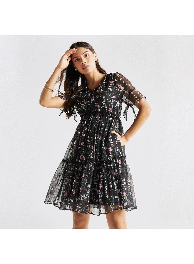Splash FAV All-Over Floral Print V-neck Dress with Tie-Ups and Pockets