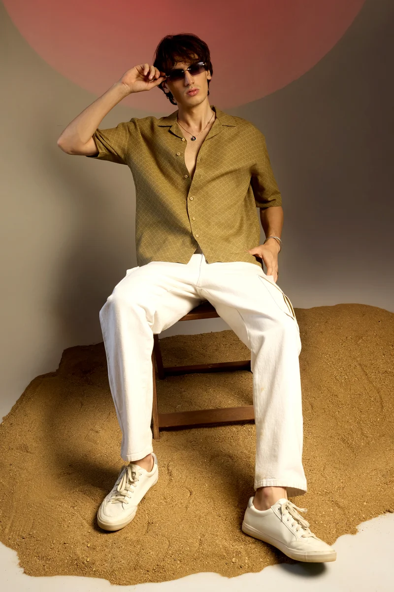 Campus Sutra Men's Olive Green Quad-Lined Oversized Shirt
