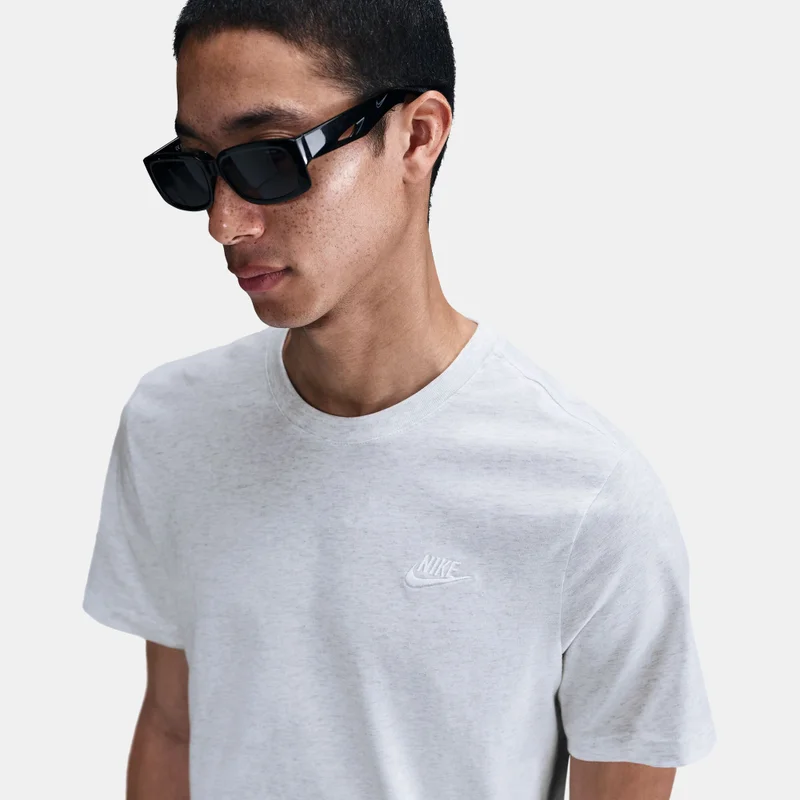 Nike Men's Sportswear Club T-Shirt