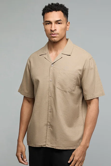 R&B Solid Shirt with Revere Collar and Short Sleeves
