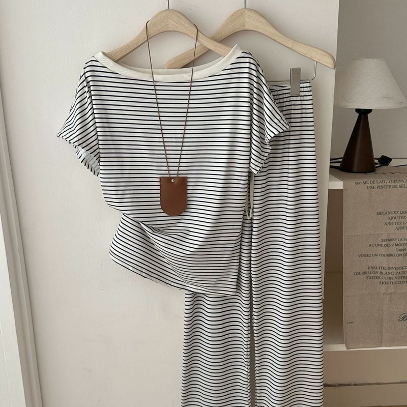 Women's Striped Long Sleeve Top and Shorts Pyjama Set - Image 1