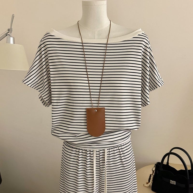 Women's Striped Long Sleeve Top and Shorts Pyjama Set - Image 4
