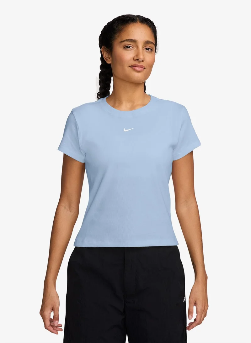 نايكي تيشيرت نسائي مضلع