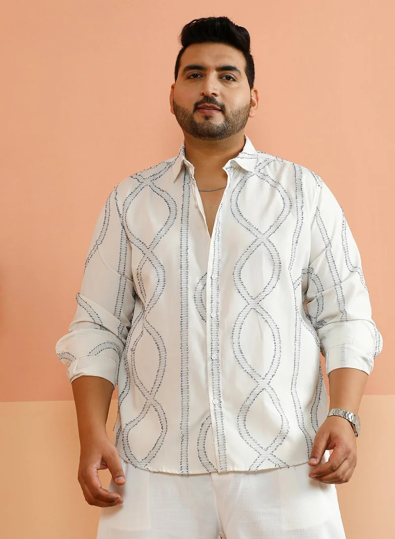 انستافاب بلس قميص رجالي أبيض طباشيري بنسيج حلزوني مقاس بلس للملابس الكاجوال بياقة ممتدة وأكمام طويلة بأزرار