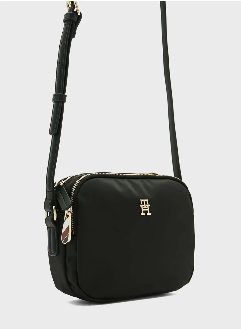 TOMMY HILFIGER Narrow Strap Crossbody