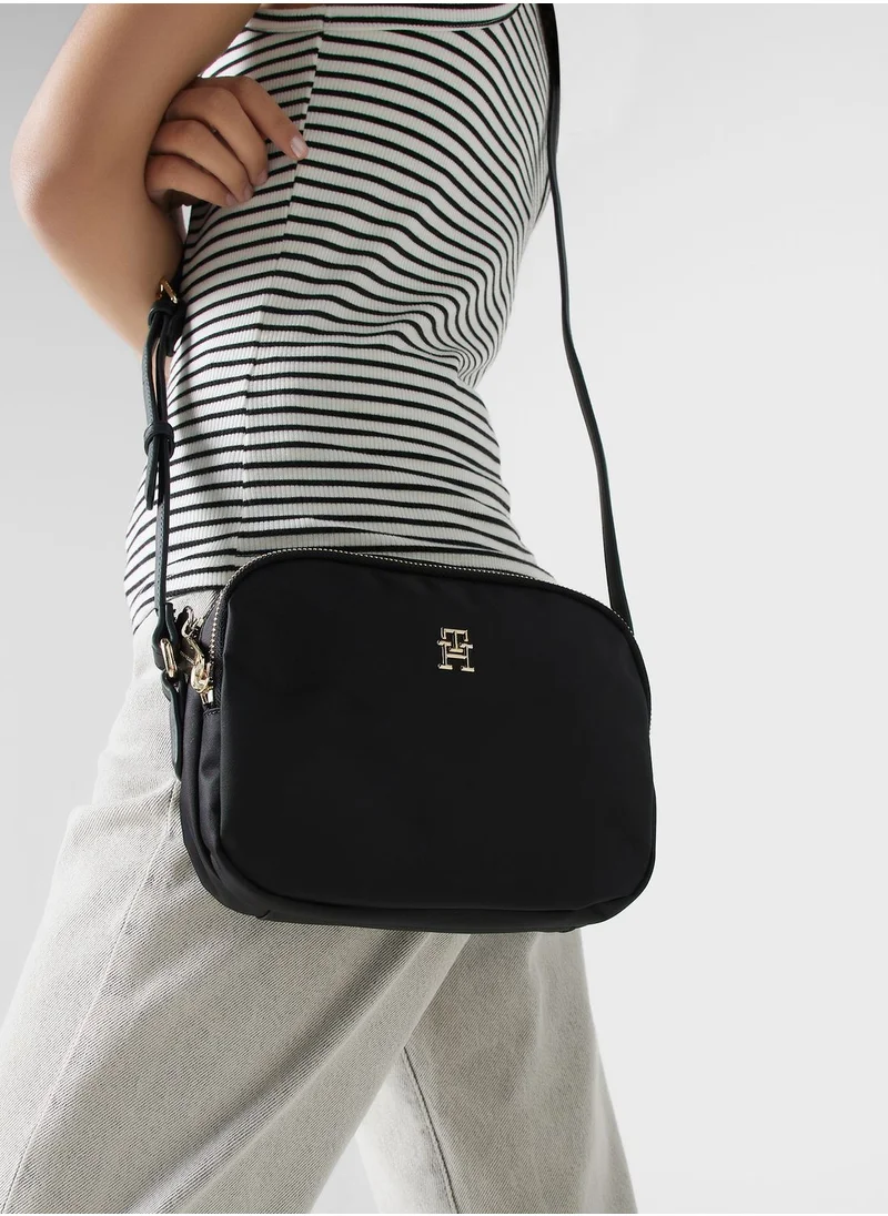 TOMMY HILFIGER Narrow Strap Crossbody