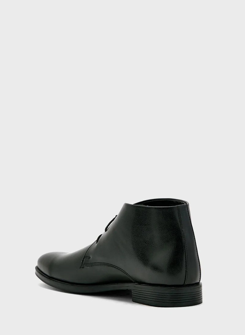 Robert Wood Chukka Boots