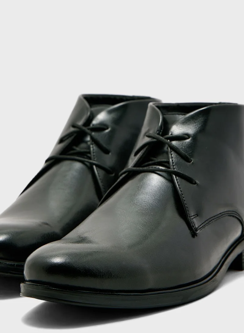 Robert Wood Chukka Boots