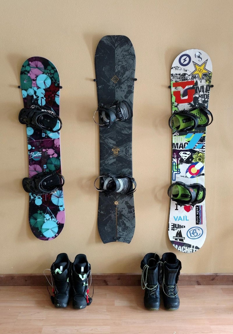 StoreYourBoard Cinch Minimalist Snowboard Wall Mount, Indoor Display Storage Rack (Cinch) - Image 5