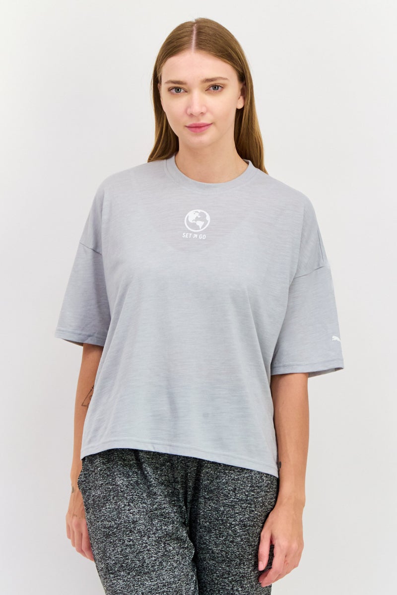 PUMA تي شيرتات تدريب قصيرة الأكمام للنساء، رمادي فاتح - Image 1