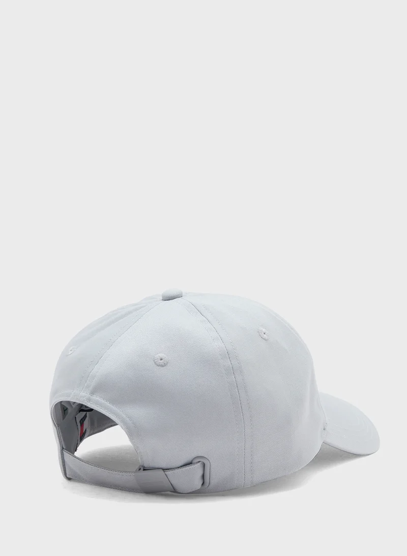 تومي جينز Elongated Curved Peak Cap