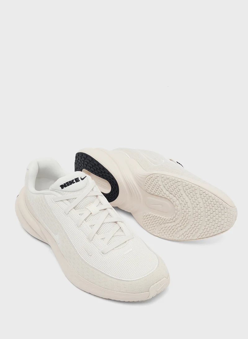 Nike Uplift SC