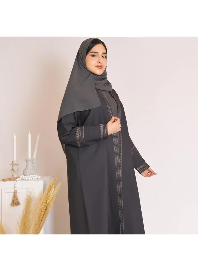 HAWRAA ABAYA Grey abaya with grey embroidery and a pleat at the back