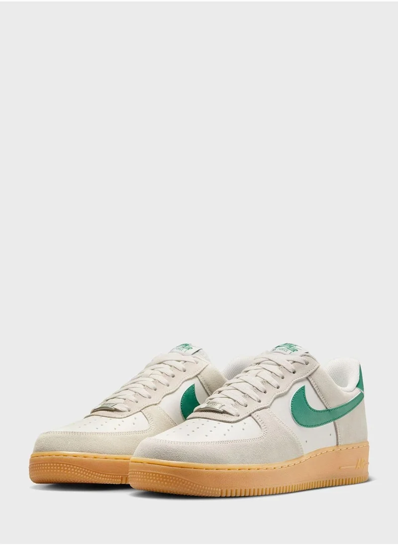 نايكي Air Force 1 '07 Lv8 Ess+