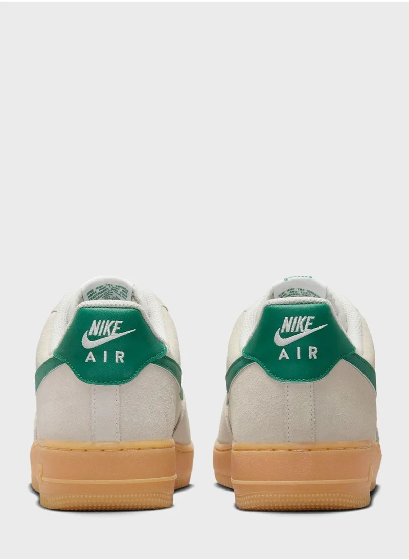 نايكي Air Force 1 '07 Lv8 Ess+