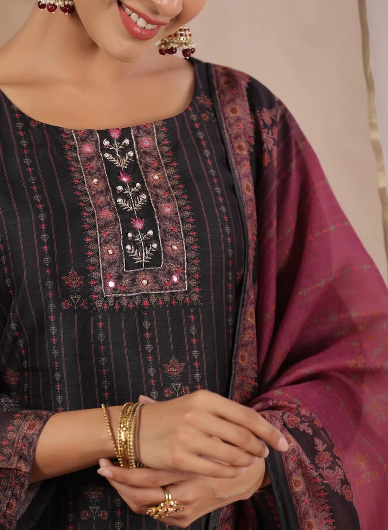 ISHIN  Black & Mauve Ethnic Motifs Printed Mirror Work Kurta With Trousers & Dupatta for Women | Best Price UAE