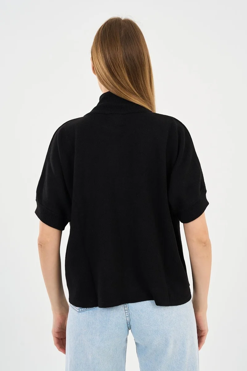 Alexander Gardi Knitted Poncho (A92436-S)