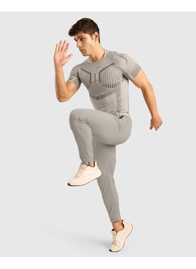 Musclemind Seamless Compression Half Sleeve T-Shirt with Ribbed Panels for Posture Assistance, Breathable Mesh, Quick Drying, Anti-Static, Anti-Odour, Anti-Microbial And 4-Way Stretchable  - Image 3