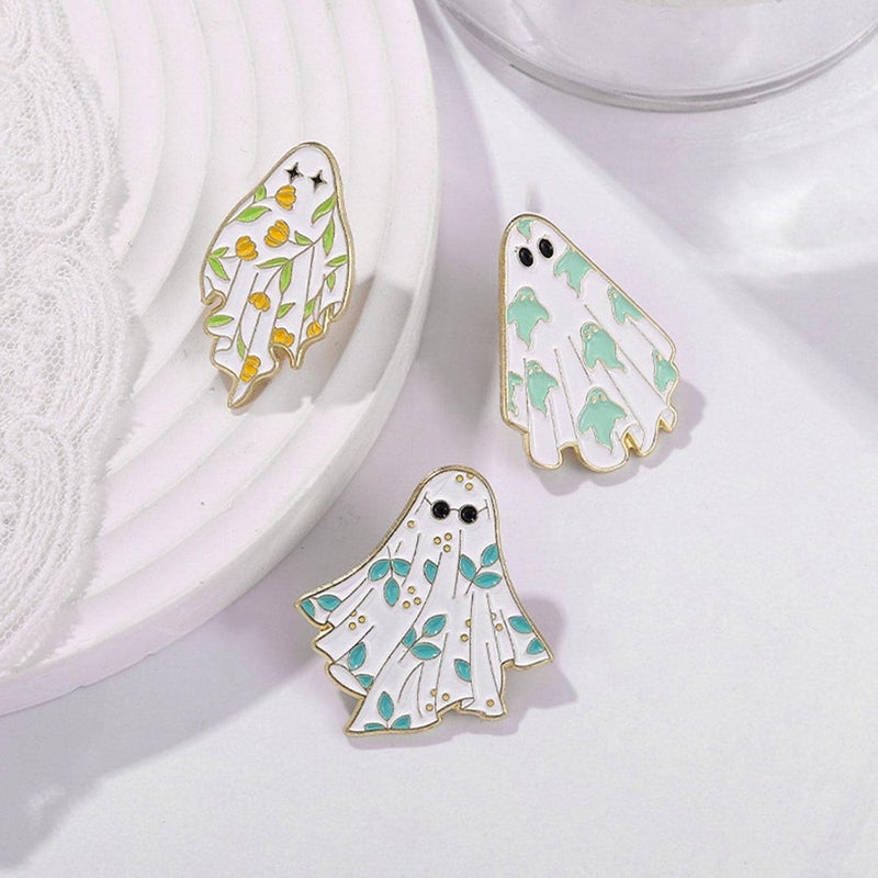 woobles Cute Ghost Enamel Brooch Pin,Gothic Badges Halloween Pins for Women/Men, Cartoon Boo Ghost Enamel Pins for Jackets Backpacks, Pink - Image 5