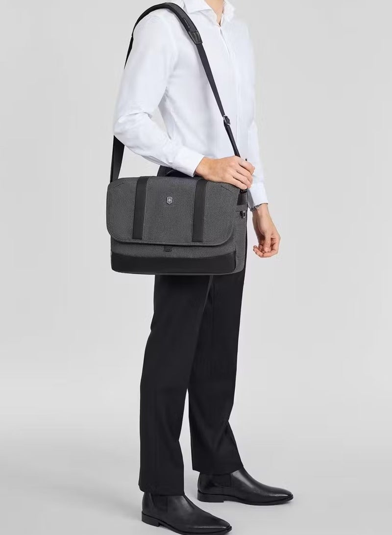 Victorinox Architecture Urban 2 - 17 Inch Messenger Bag - Grey - Image 3