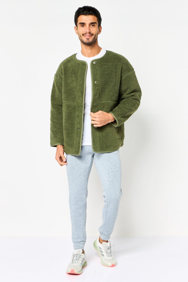 Reebok Men Sportswear Fit Reversible Outdoor Jacket, Olive - Image 2