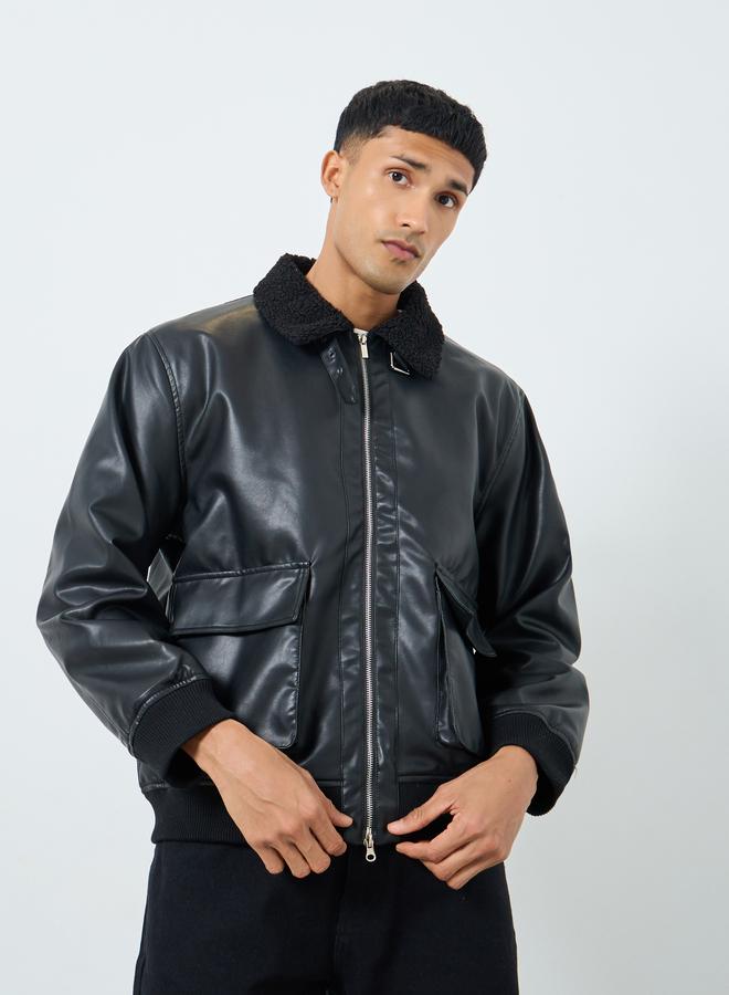 ستايلي جاكيت بومبر واسع بمظهر الجلد - Image 3