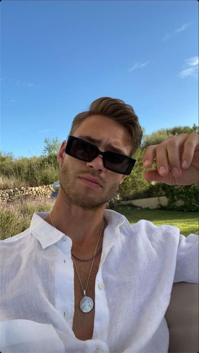 GIFIORE Trendy Rectangle Sunglasses Retro Cool 90s Vintage Fashion Narrow Square Frame Sun Glasses UV400 Protection (Black) - Image 3
