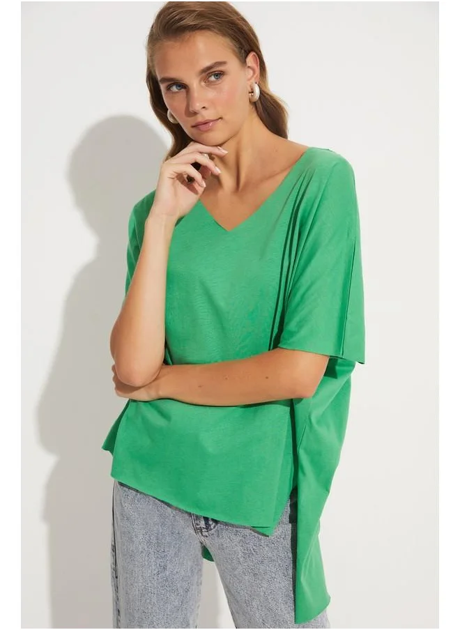 جون June Women 100% Viscose Regular Fit V-Neck Knitted T-Shirt Green