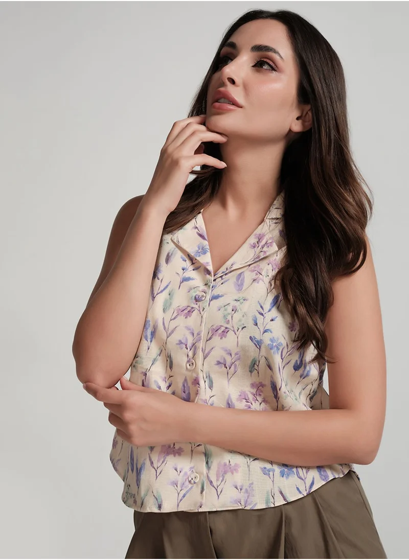 Zigzag Beige Notch Neck Floral Curved Hem Blouse