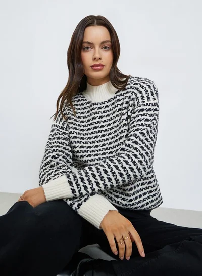Styli Regular Fit Turtle Neck Patterned Sweater