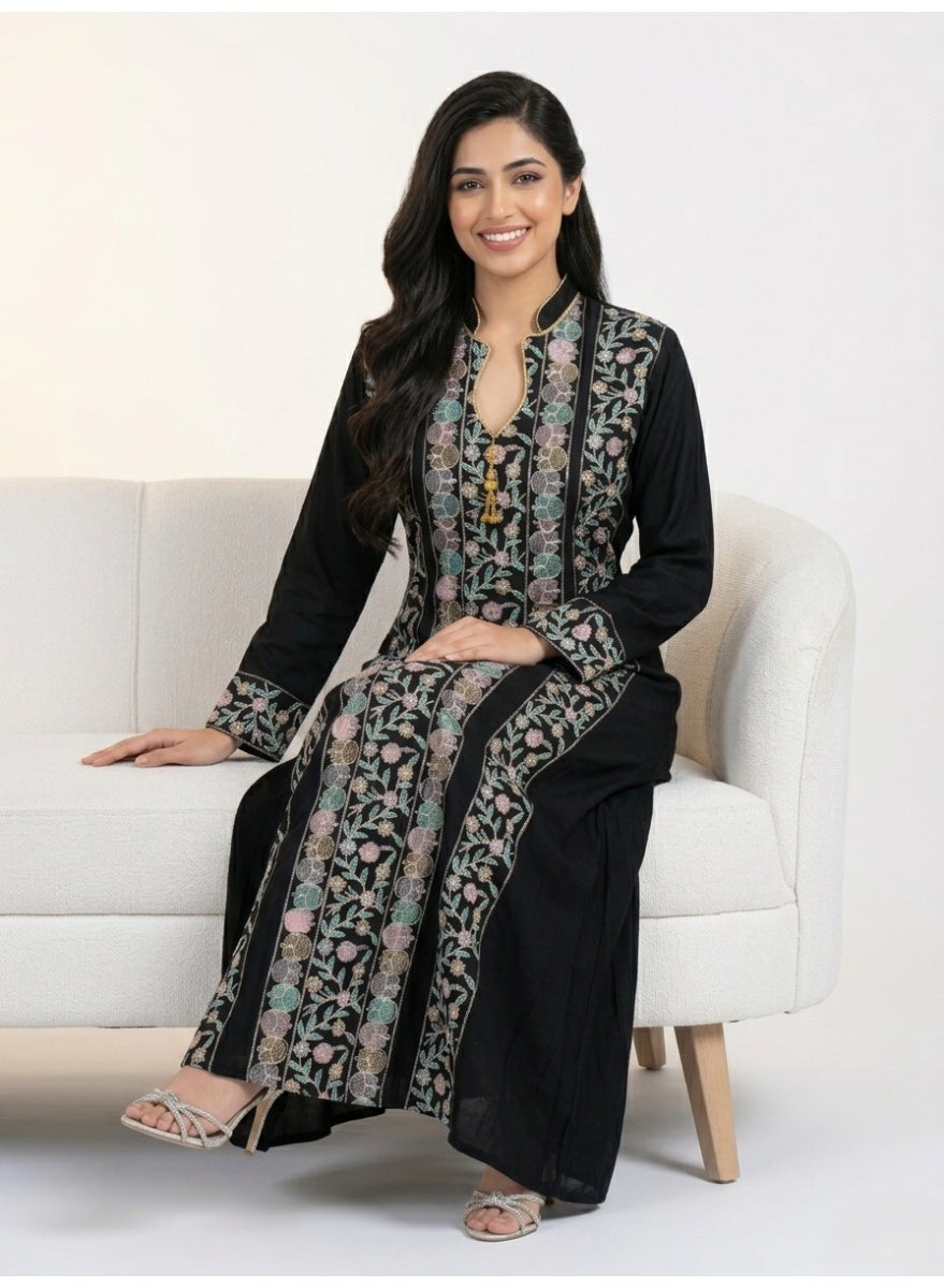Women's embroidered abayas, women's abaya, luxurio...
