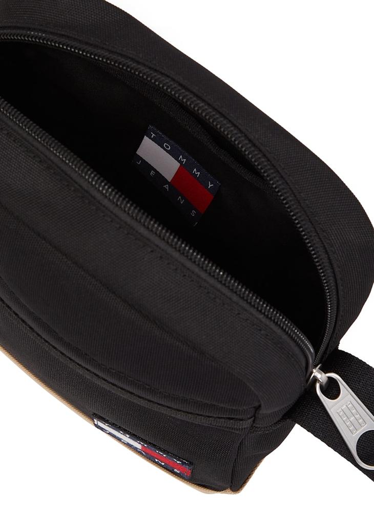 TOMMY JEANS ESSENTIAL DAILY REPORTER BAG  - Image 4