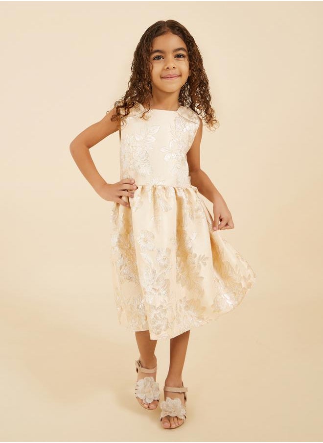 Styli Floral Jacquard Sleeveless A-Line Dress with Bow Detail  - Image 2