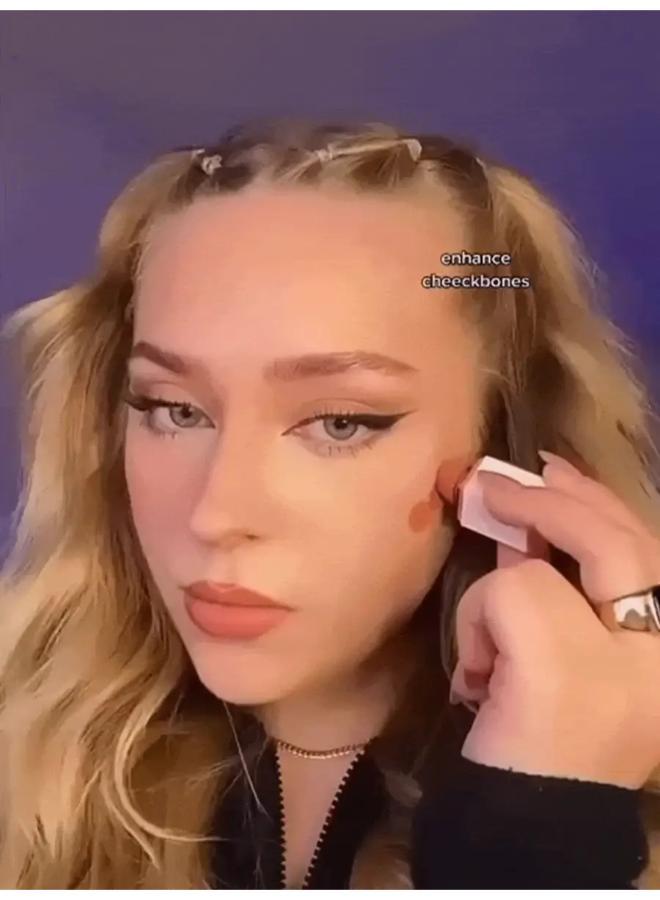 بلاشر سائل بلون وردي مطفي - بيث داي سوت