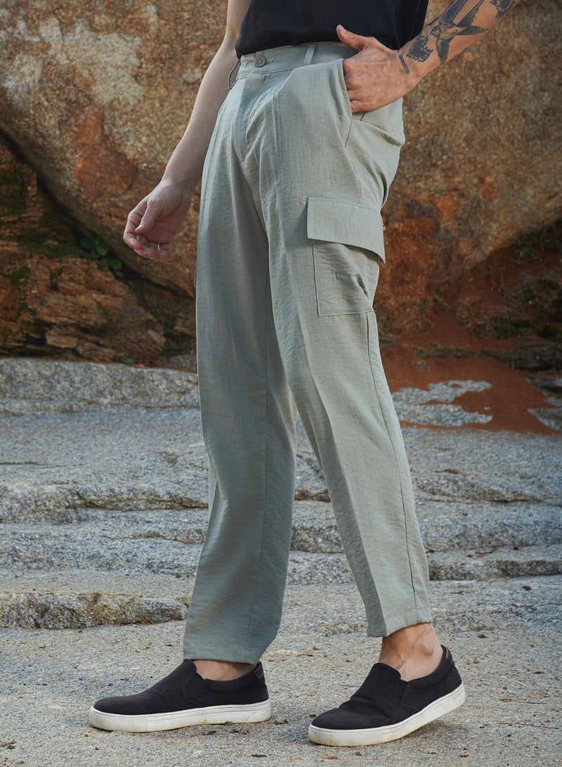 Campus Sutra Campus Sutra Men's Sage Green Crinkled Utility Trousers For Casual Wear | Regular Fit | Low-Rise | Button Closure | Cargo Pants Crafted With Comfort Fit For Everyday Wear - Image 2