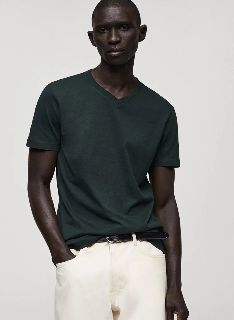 Mango Man 100% cotton slim-fit V-neck t-shirt