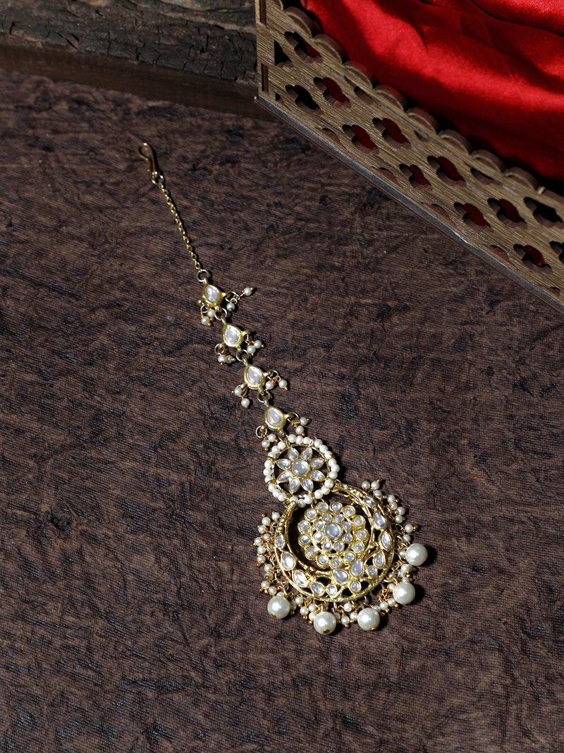 Karatcart Gold Plated Pearl Studded Kundan Maangtikka - Image 3